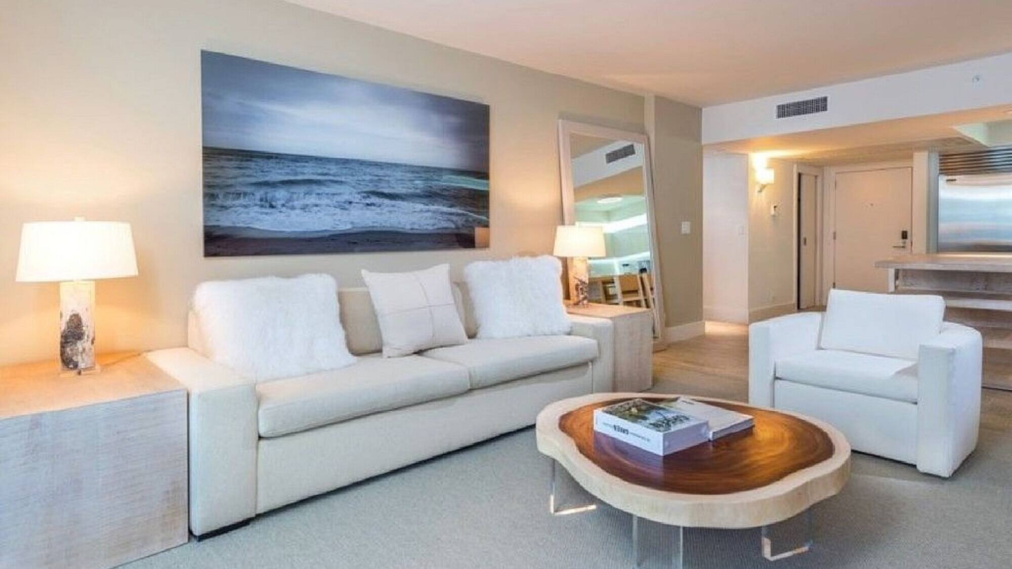 "Smart Samsung TV , full cable hundreds of channels free local calls"